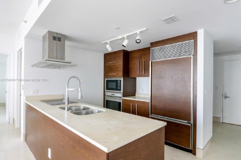 Copropriété à vendre à Miami, Floride: 2 chambres, 139.35 m2 № 1216466 - photo 4