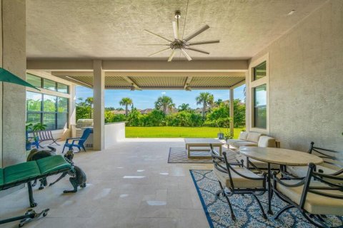 Villa ou maison à vendre à Palm City, Floride: 3 chambres, 339.84 m2 № 788957 - photo 11