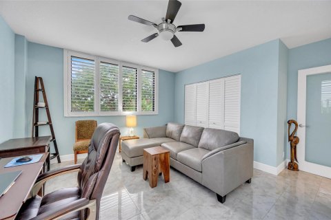 Condo in Fort Lauderdale, Florida, 2 bedrooms  № 948999 - photo 12