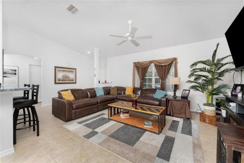 Villa ou maison à vendre à North Port, Floride: 3 chambres, 136.19 m2 № 1384666 - photo 6