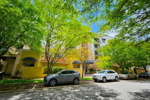 Condominio en venta en Coral Gables, Florida, 3 dormitorios, 149.02 m2 № 1391699 - foto 2