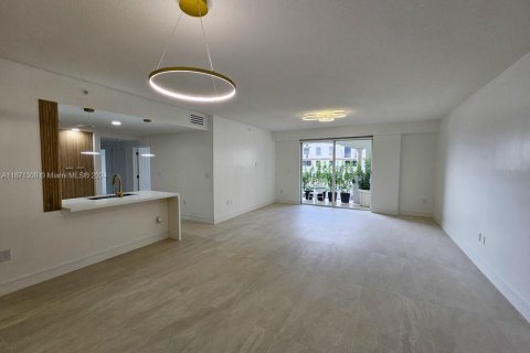 Condominio en venta en Coral Gables, Florida, 3 dormitorios, 149.02 m2 № 1391699 - foto 1