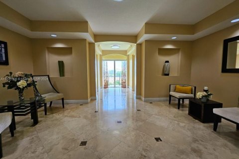 Condominio en venta en Coral Gables, Florida, 3 dormitorios, 149.02 m2 № 1391699 - foto 17