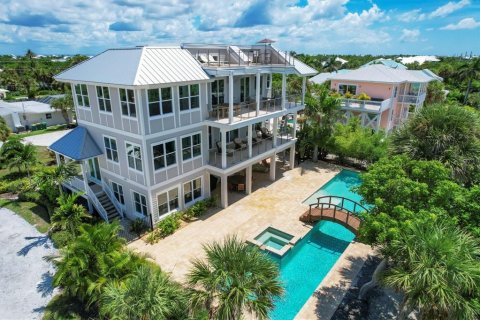 Villa ou maison à louer à Boca Grande, Floride: 4 chambres, 282.05 m2 № 1357785 - photo 1