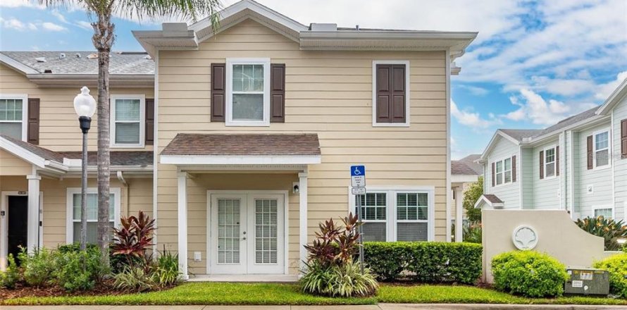 Townhouse in Kissimmee, Florida 4 bedrooms, 157.38 sq.m. № 982149