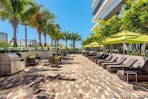 Apartamento en venta en Aventura, Florida, 2 dormitorios № 1188967 - foto 17