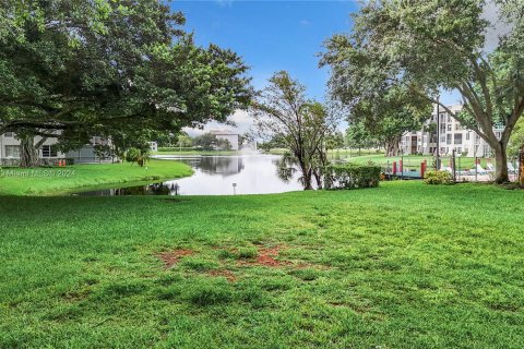 Copropriété à vendre à Davie, Floride: 2 chambres, 108.7 m2 № 1345569 - photo 27