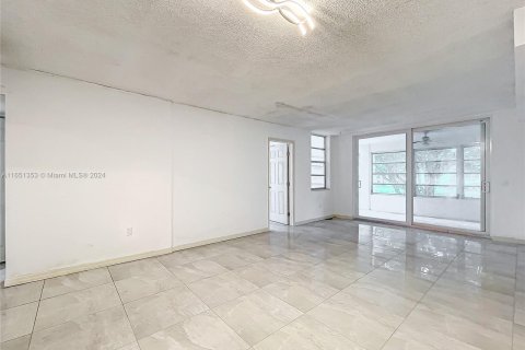 Copropriété à vendre à Davie, Floride: 2 chambres, 108.7 m2 № 1345569 - photo 17