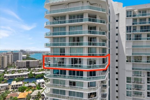 Condominio en venta en Sunny Isles Beach, Florida, 2 dormitorios, 199.18 m2 № 1345685 - foto 29