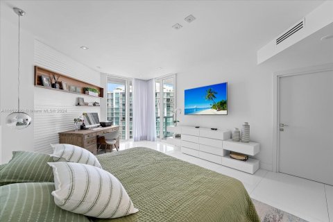 Condo in Sunny Isles Beach, Florida, 2 bedrooms  № 1345685 - photo 22