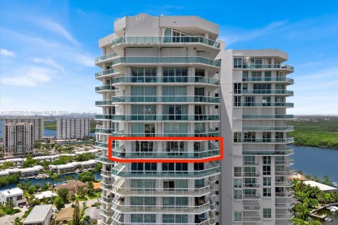 Condominio en venta en Sunny Isles Beach, Florida, 2 dormitorios, 199.18 m2 № 1345685 - foto 28