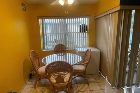 Copropriété à vendre à Fort Lauderdale, Floride: 2 chambres, 106.84 m2 № 1230288 - photo 12