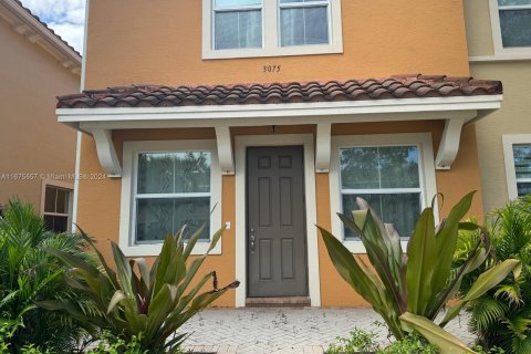 Townhouse in Sunrise, Florida 3 bedrooms, 151.24 sq.m. № 1401333 - photo 3