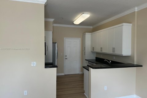 Townhouse in Sunrise, Florida 3 bedrooms, 151.24 sq.m. № 1401333 - photo 11