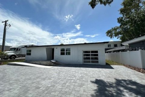 Immobilier commercial à louer à Winter Park, Floride: 87.14 m2 № 1351493 - photo 1