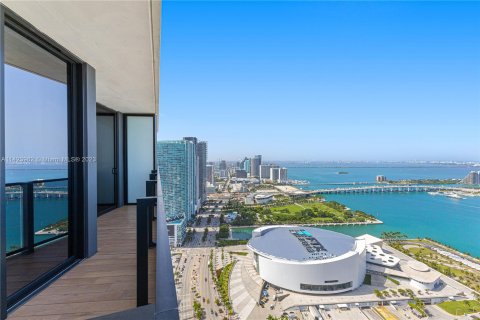 Condominio en venta en Miami, Florida, 1 dormitorio, 53.14 m2 № 630425 - foto 19