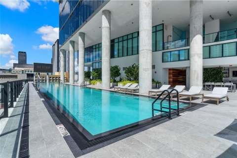 Condominio en venta en Miami, Florida, 1 dormitorio, 53.14 m2 № 630425 - foto 29