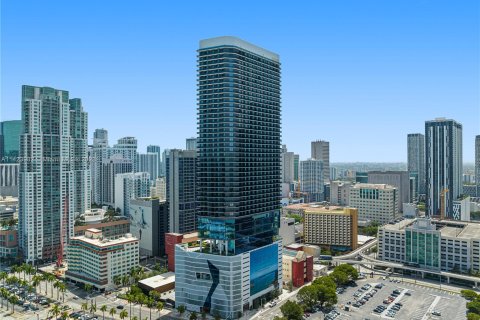 Condo in Miami, Florida, 1 bedroom  № 630425 - photo 28