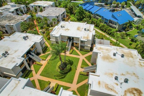 Condominio en venta en Jensen Beach, Florida, 2 dormitorios, 118.17 m2 № 653361 - foto 30