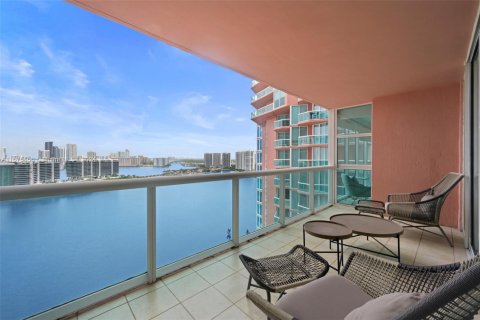 Condominio en venta en Aventura, Florida, 3 dormitorios, 173.73 m2 № 1400067 - foto 3