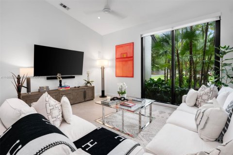 Casa en venta en Miami, Florida, 5 dormitorios, 392.14 m2 № 1439977 - foto 7