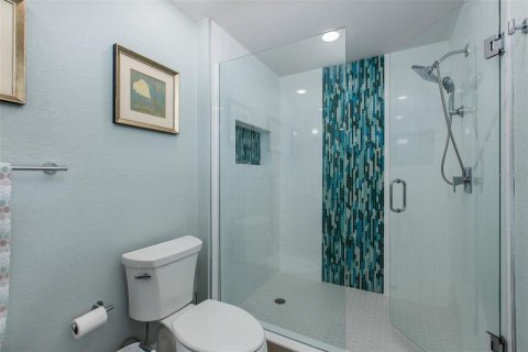 Condo in New Port Richey, Florida, 2 bedrooms  № 1379830 - photo 25