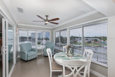 Condo in New Port Richey, Florida, 2 bedrooms  № 1379830 - photo 18