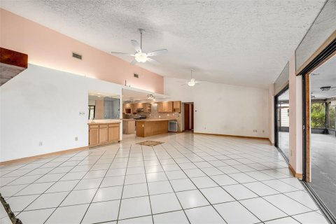 Villa ou maison à vendre à Merrit Island, Floride: 3 chambres, 180.32 m2 № 870691 - photo 4