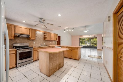 Villa ou maison à vendre à Merrit Island, Floride: 3 chambres, 180.32 m2 № 870691 - photo 10