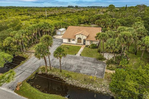Villa ou maison à vendre à Merrit Island, Floride: 3 chambres, 180.32 m2 № 870691 - photo 1