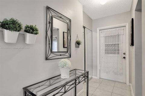 Copropriété à vendre à Lauderdale Lakes, Floride: 2 chambres, 87.7 m2 № 1355477 - photo 15