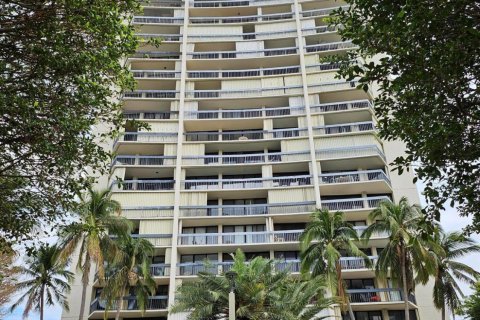 Condominio en venta en West Palm Beach, Florida, 1 dormitorio, 83.05 m2 № 972946 - foto 22