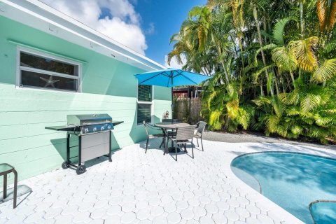 Villa ou maison à vendre à Fort Lauderdale, Floride: 2 chambres, 75.81 m2 № 972897 - photo 1