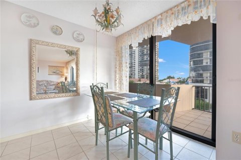 Condo in Riviera Beach, Florida, 2 bedrooms  № 1338829 - photo 15