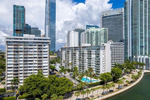 Condominio en venta en Miami, Florida, 1 dormitorio, 73.11 m2 № 1154718 - foto 9