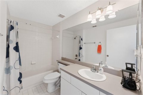 Condo in Orlando, Florida, 3 bedrooms  № 1387127 - photo 20