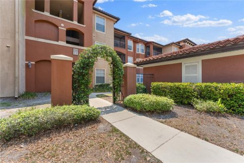 Condo in Orlando, Florida, 3 bedrooms  № 1387127 - photo 1