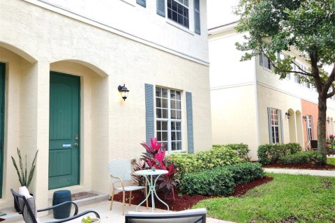 Townhouse in Pompano Beach, Florida 3 bedrooms, 148.46 sq.m. № 1096646 - photo 3