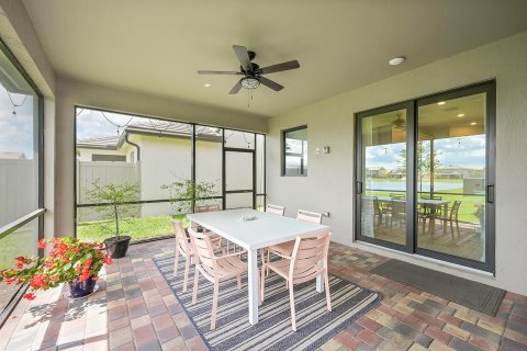 Villa ou maison à vendre à Lake Worth, Floride: 4 chambres, 233.56 m2 № 1096604 - photo 19
