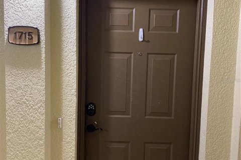 Condo in Windermere, Florida, 3 bedrooms  № 733646 - photo 2