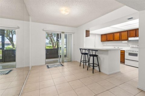 Condo in Lakeland, Florida, 2 bedrooms  № 1288767 - photo 7