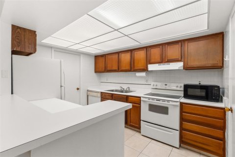 Condo in Lakeland, Florida, 2 bedrooms  № 1288767 - photo 11