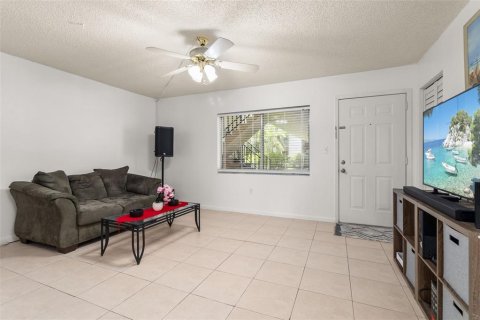 Condo in Lakeland, Florida, 2 bedrooms  № 1288767 - photo 5