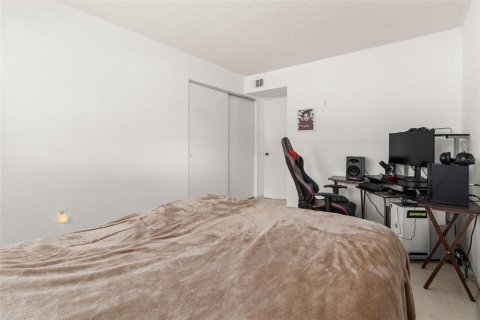 Condo in Lakeland, Florida, 2 bedrooms  № 1288767 - photo 22