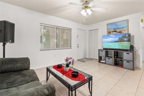 Condo in Lakeland, Florida, 2 bedrooms  № 1288767 - photo 6