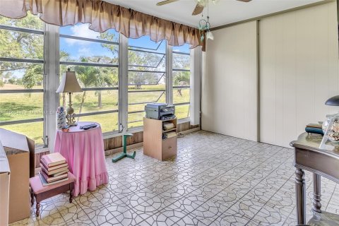 Copropriété à vendre à Deerfield Beach, Floride: 2 chambres, 92.9 m2 № 1095467 - photo 19