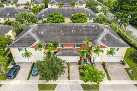 Touwnhouse à vendre à Davie, Floride: 2 chambres, 148.64 m2 № 1351652 - photo 3