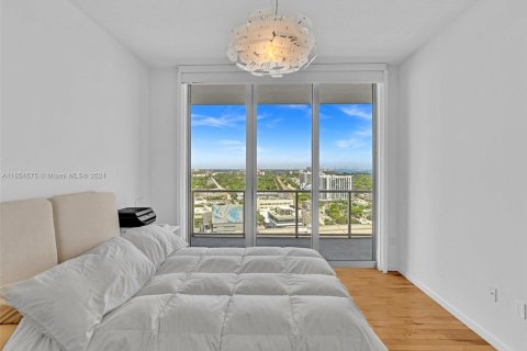 Condominio en alquiler en Miami, Florida, 1 dormitorio, 68.28 m2 № 1351651 - foto 18