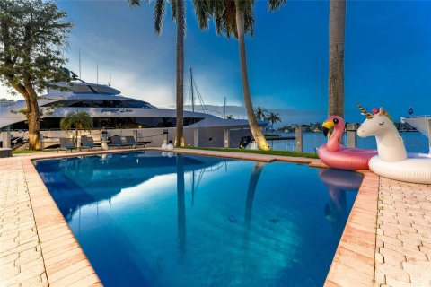 Casa en alquiler en Fort Lauderdale, Florida, 6 dormitorios, 408.58 m2 № 650605 - foto 7