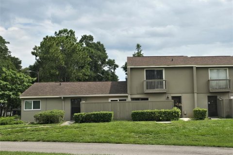 Copropriété à louer à Temple Terrace, Floride: 3 chambres, 120.96 m2 № 1349077 - photo 1